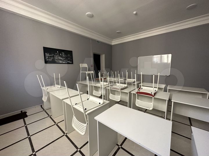 Офис, 300 м²