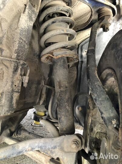 Стойки передние Toyota Mark 2 X90