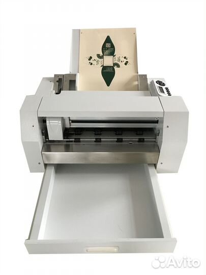 Плоттер режущий Colors VCT-LCS настольный А3+ лист