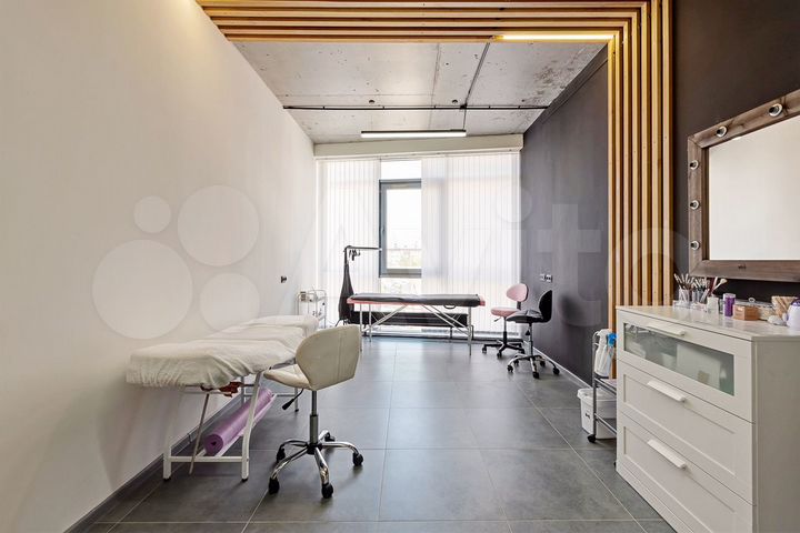 Мини-офис с арендатором, 17.9 м²