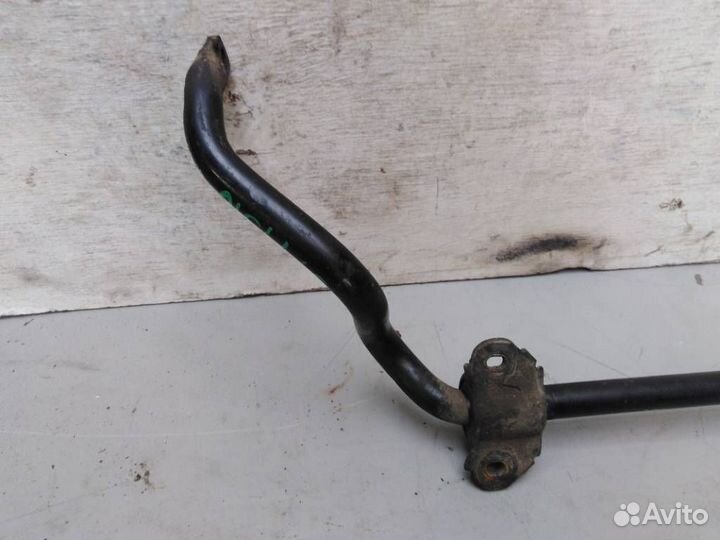 Стабилизатор передний A2123231665