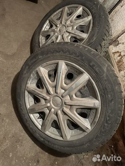 Nokian Tyres Hakkapeliitta 7 5/5 R15C 27G