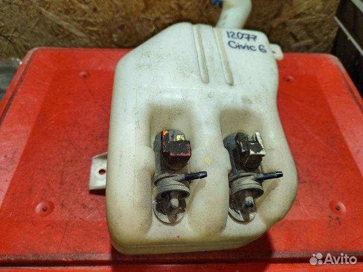 Бачок омывателя лобового стекла Honda Civic 1998