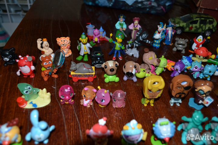 Игрушки из киндера пакетом