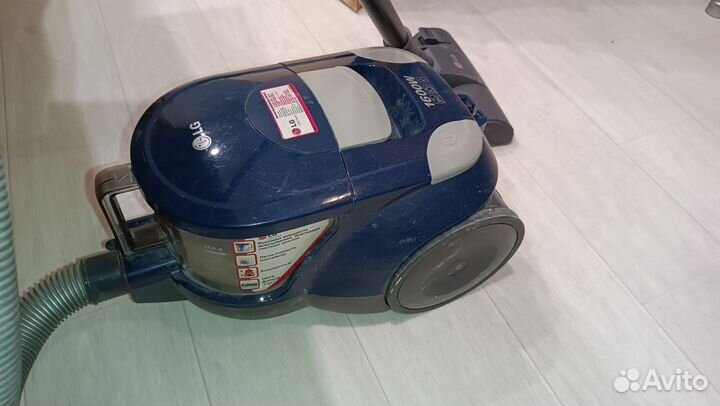 Пылесос LG 1600