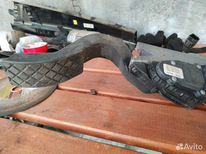 Педаль газа audi a6 с5 2.4 АКПП