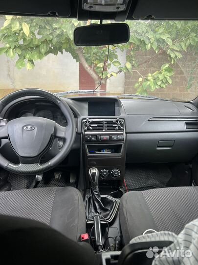 Панель priora 2