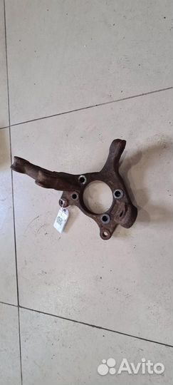 Кулак передний правый Toyota Corolla