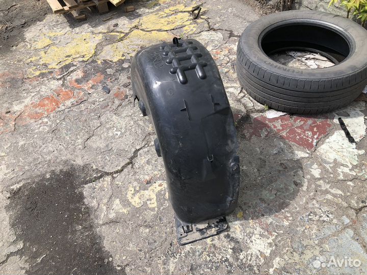 Подкрылок задний правый Peugeot Traveller, Expert