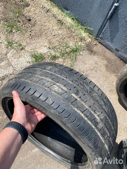 Pirelli P Zero 235/35 R19 и 295/30 R19