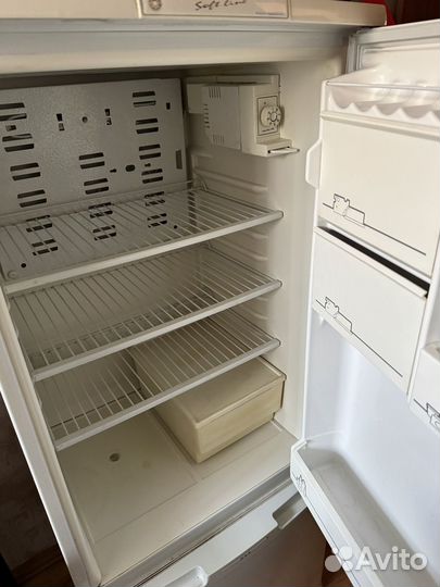 Холодильник бирюса