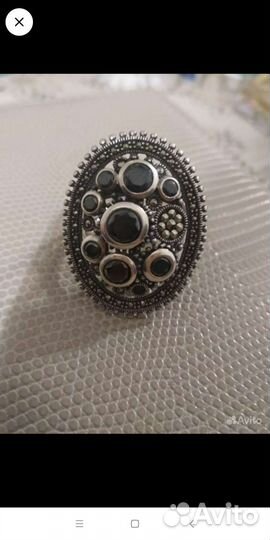 Серебряное кольцо