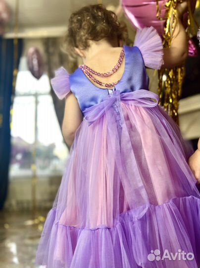 Платье на девочку