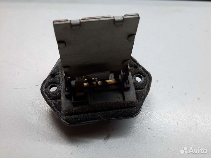 Резистор (реостат) печки Кия Рио 2