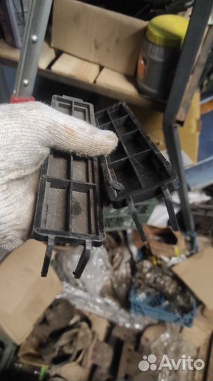 Крышка фильтра рено лагуна 3