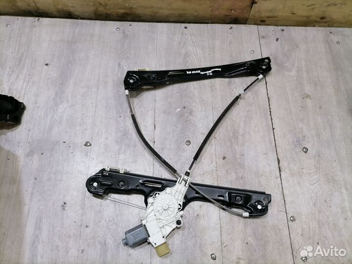 Стеклоподъемник передний левый BMW 1 E87