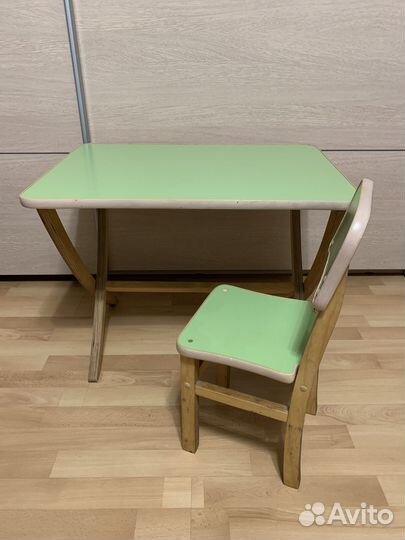 Детский стол и стул