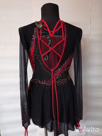 Платье для фигурного катания