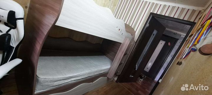 Детская кровать 2 яруса
