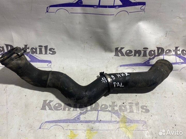 Нижний патрубок радиатора Mercedes W210 седан 2.4