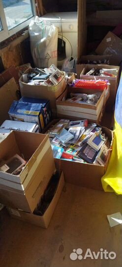 Чехлы и защитные стекла на разные телефоны