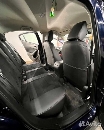 Автомобильные чехлы Mazda 3