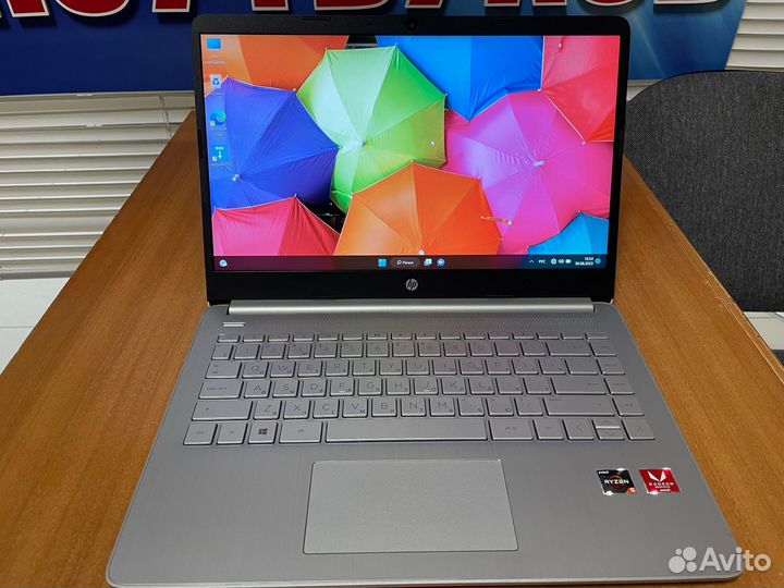 Мощнейший свежий ультрабук HP / IPS / 8 ядер