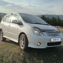 Toyota Corolla Spacio 1.8 AT, 2001, 250 000 км, с пробегом, цена 670 000 руб.