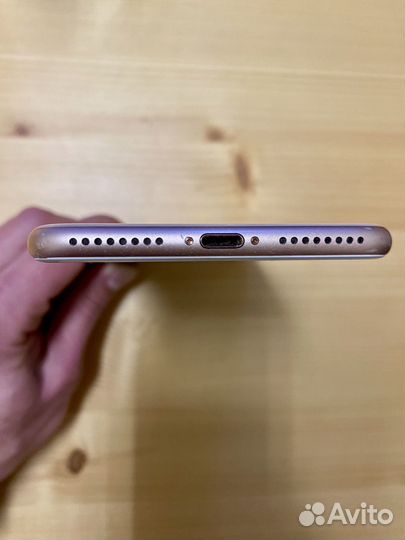 iPhone 8 Plus, 64 ГБ