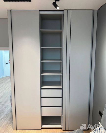 Шкаф купе для одежды