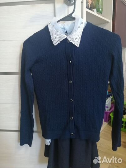 Комплект школьной одежды на девочку