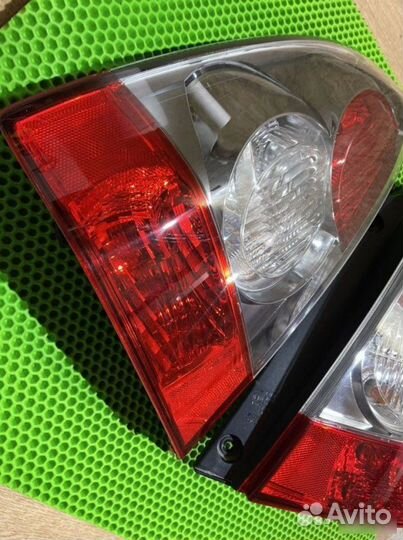 Фонари Subaru Forester 2 SG