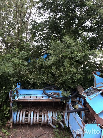 Пресс-подборщик Fortschritt К-454, 1990