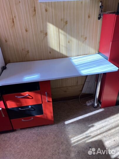 Маникюрный стол складной бу