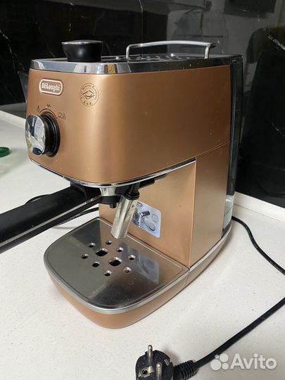 Кофеварка delonghi