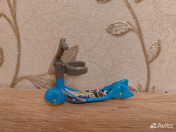 Игрушки из киндера