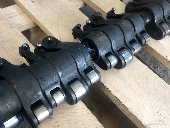 Вал рокеров volvo 81701582495