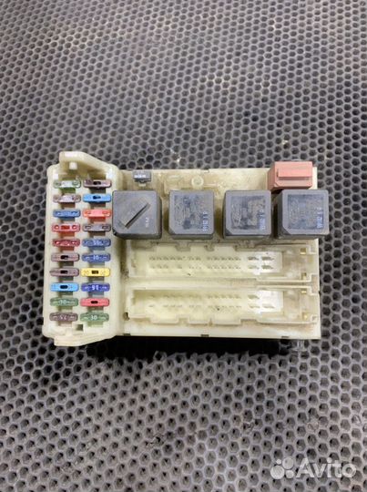 Блок предохранителей Форд Мондео 2 1,8 2,0 Mondeo