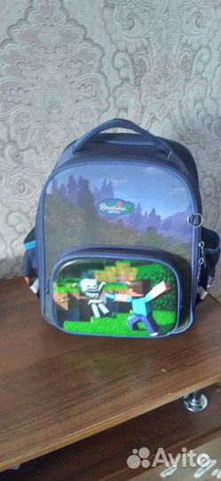 Школьный рюкзак