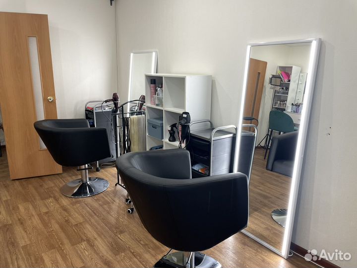 Аренда рабочего места бровист, визажист, причёски