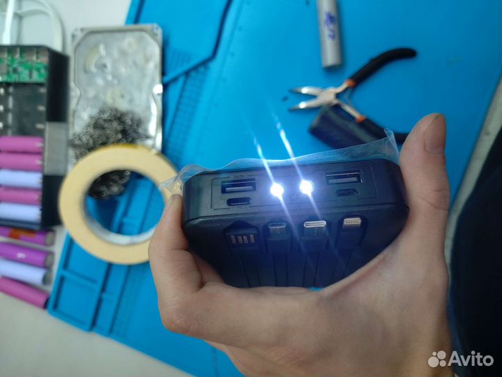 Повербанк 6000мАч новый с банками