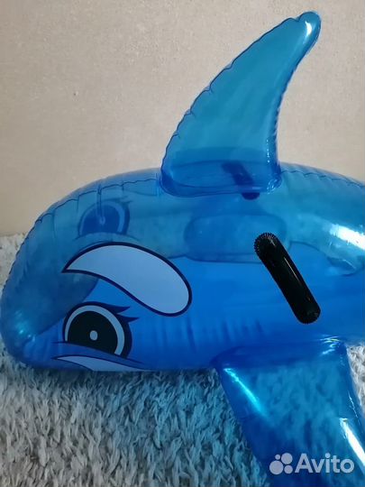 Дельфин для плавания