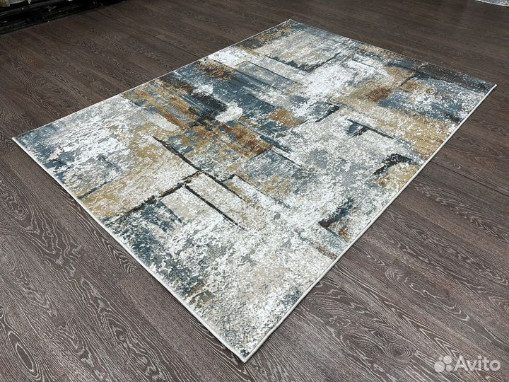 Ковер 1.6х2.2 новый, современный