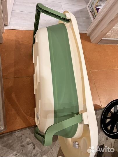 Ванночка для купания новорожденного