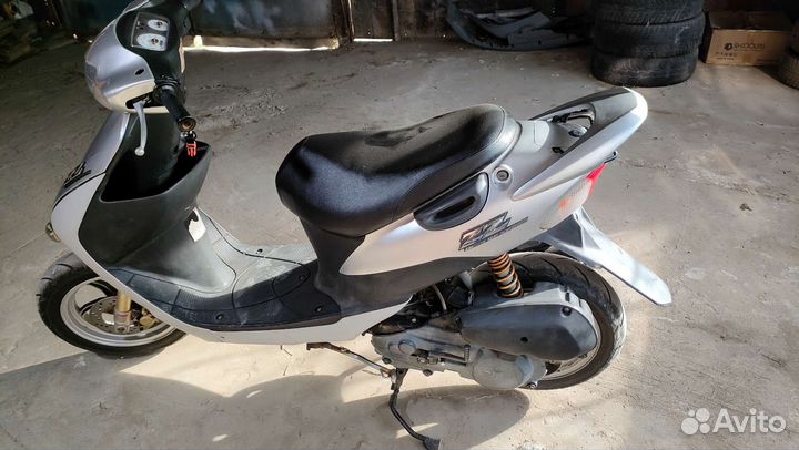 Скутер Suzuki ZZ