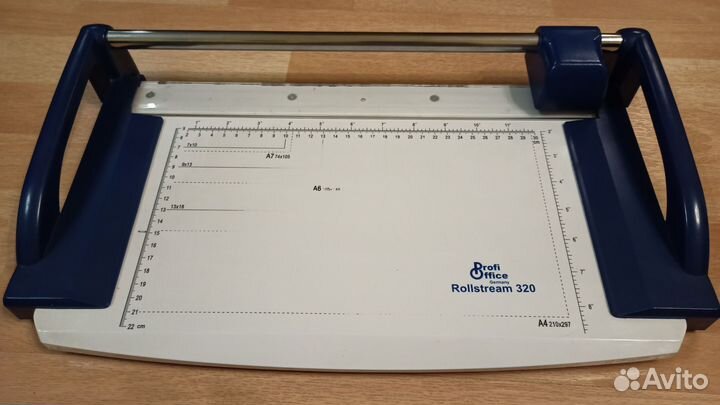 Резак для бумаг б/у