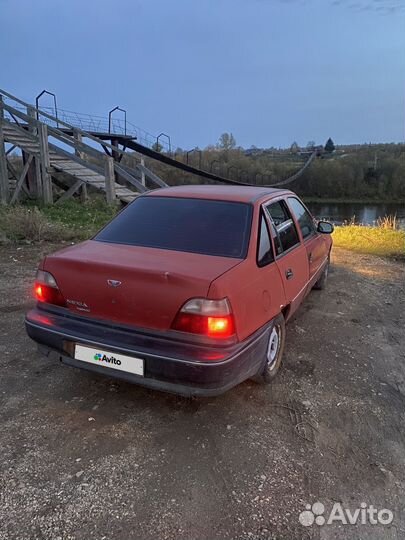 Daewoo Nexia 1.5 МТ, 1997, 100 000 км