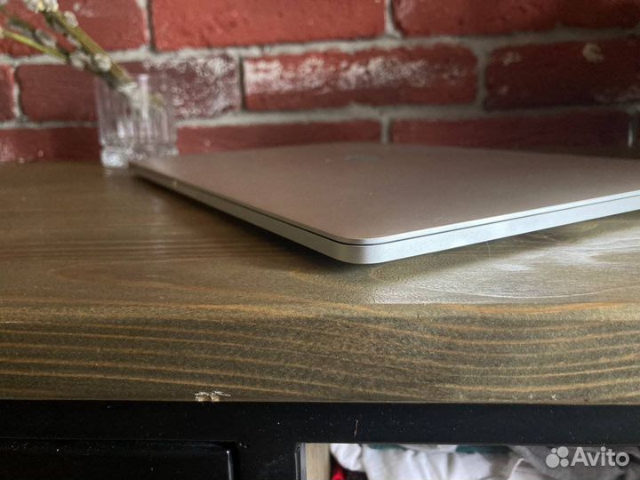 Apple MacBook Pro 15 2018 16/512/i7, pro 560x