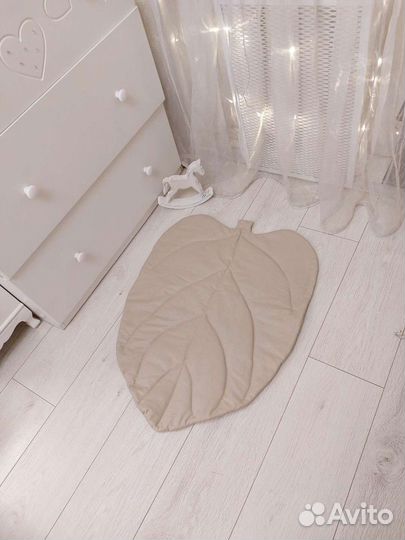 Коврик листик,ручная работа