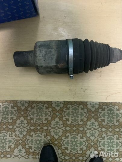 Продам передний левый привод S-class w221